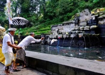 Bukan Sekadar Pemandian, Ini Alasan Kamu Harus ke Jolotundo Sekali Seumur Hidup!