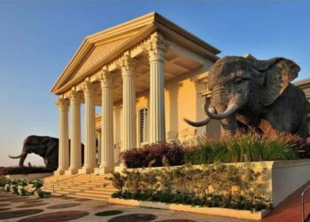 Masih Ragu ke Jatim Park 2? Setelah Baca Ini, Pasti Langsung Booking Tiket! 5 Masih Ragu ke Jatim Park 2? Setelah Baca Ini, Pasti Langsung Booking Tiket!